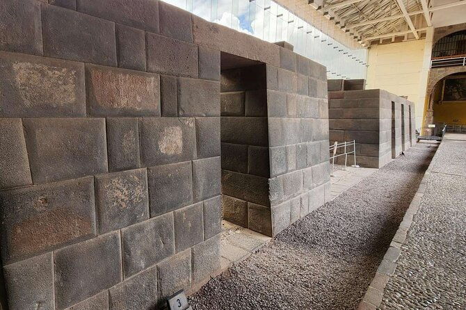 cuscos-city-tour-through-time-mystical-ruins