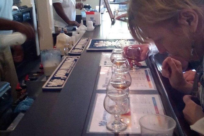 customizable-half-a-day-private-bus-tour-in-the-bahamas