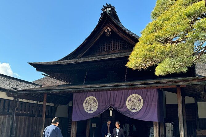 customizable-takayama-private-half-day-walking-tour