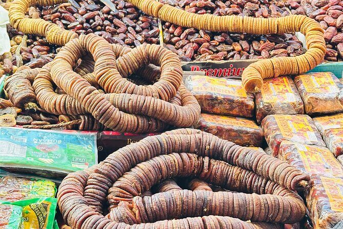 Customized Full Day Delhi Shopping Tour with Female Guide - FAQs