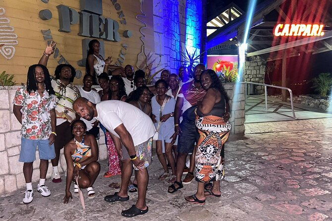 customized-night-life-and-party-club-27-27-pier-1-round-trip