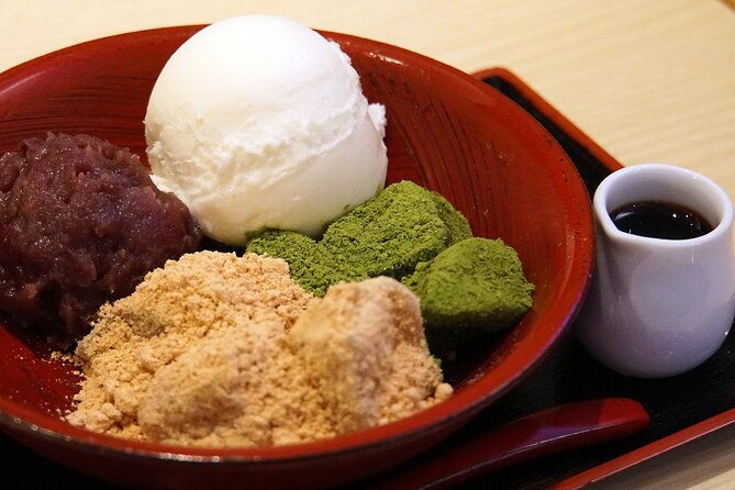 customized-private-walking-tour-of-yanaka-in-tokyo-nostalgia