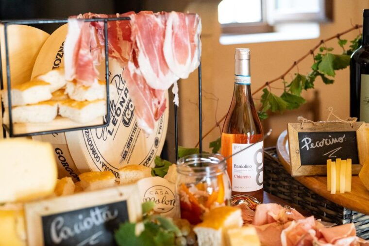 custoza-organic-wine-tasting-with-vineyard-and-cellar-tour