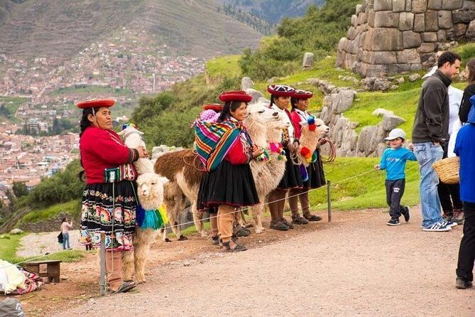 cuzco-2-days-tour-of-sacred-valley-and-machu-picchu-by-train