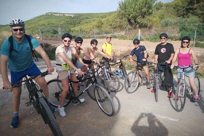 cycling-for-vino-bike-ride-from-sitges-barcelona-with-hotel-pick-up