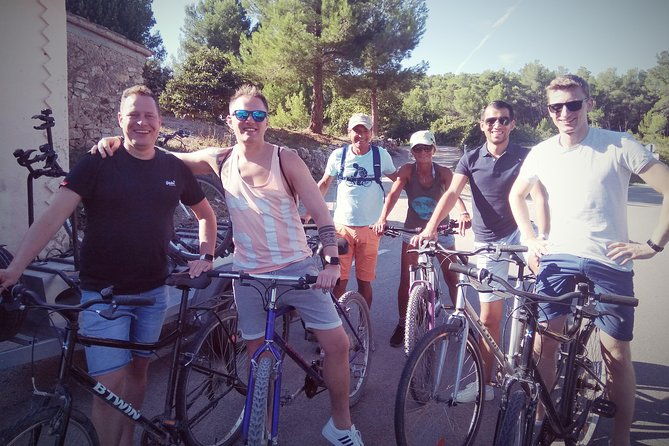 cycling-for-vino-bike-ride-from-sitges-barcelona-with-hotel-pick-up