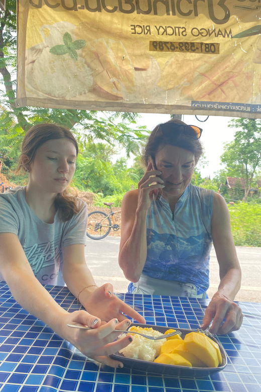 cycling-in-the-public-park-in-bangkok