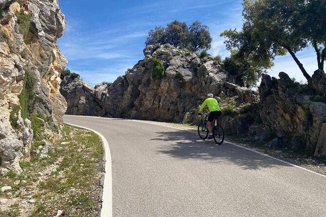 cycling-las-palomas-pass-easy-to-moderate-difficulty