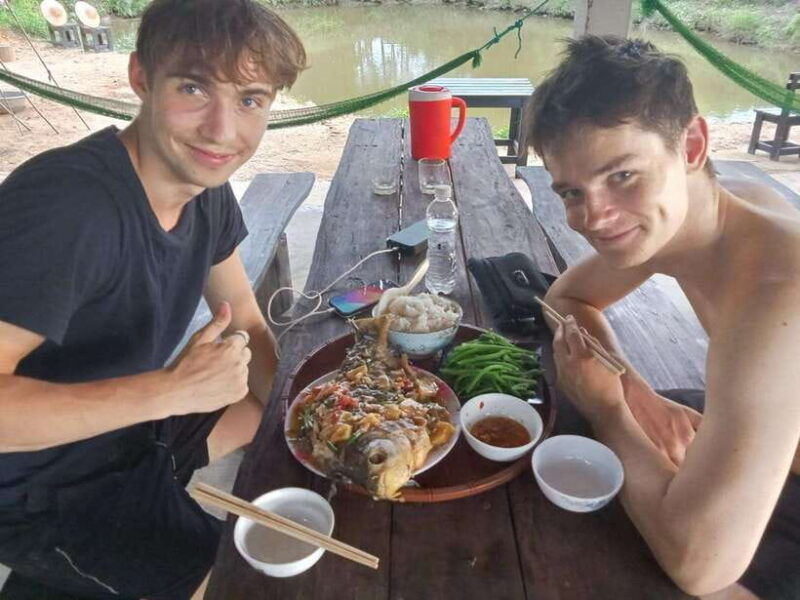 cycling-through-countryside-and-cooking-class-in-duck-stop