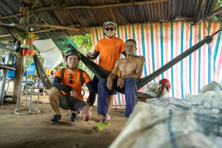 cycling-through-phu-quoc-rural-village