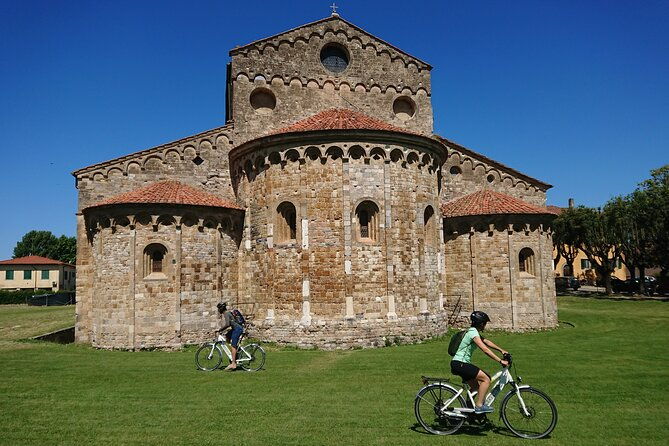 cycling-to-the-sea-by-e-bike-along-the-trammino-cycle-path-2