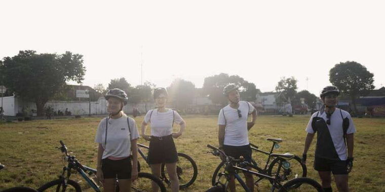 cycling-tour-explore-the-hidden-gems-of-jogja