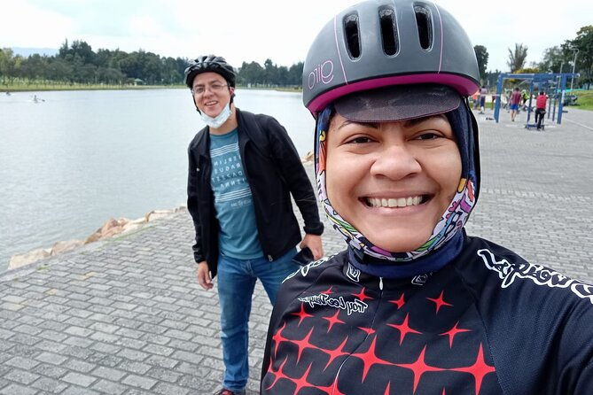 cycling-tour-in-simon-bolivar-park-and-virgilio-barco-library