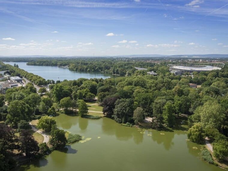cycling-tour-through-the-green-hannover