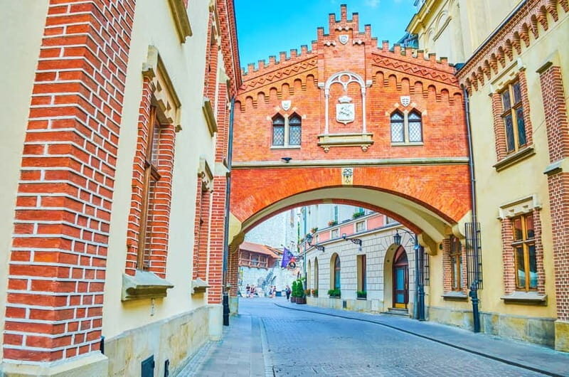 Czartoryski Palace Museum Tickets and Krakow Old Town Tour - Key Points