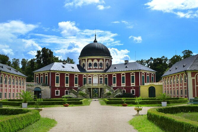 czech-castles-scooter-tour-for-1-day-the-north-way-audio-guide