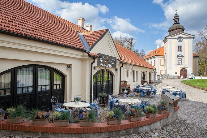 czech-castles-scooter-tour-for-1-day-the-north-way-audio-guide