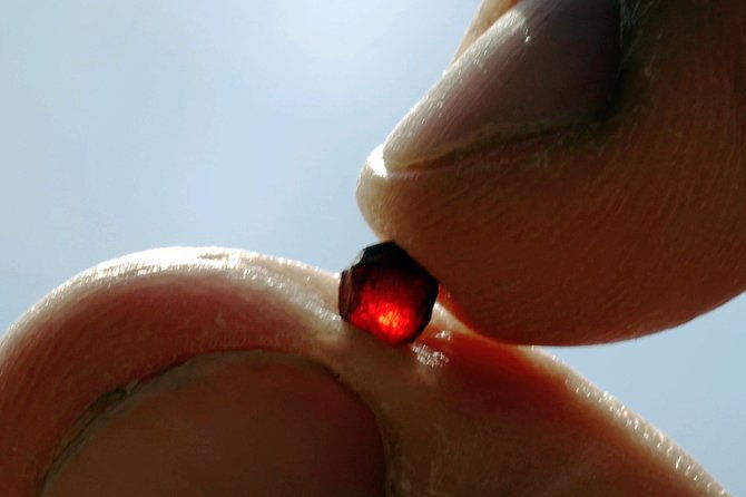 czech-garnet-panning-with-animal-farm-lunch-4wd-trip-from-prague