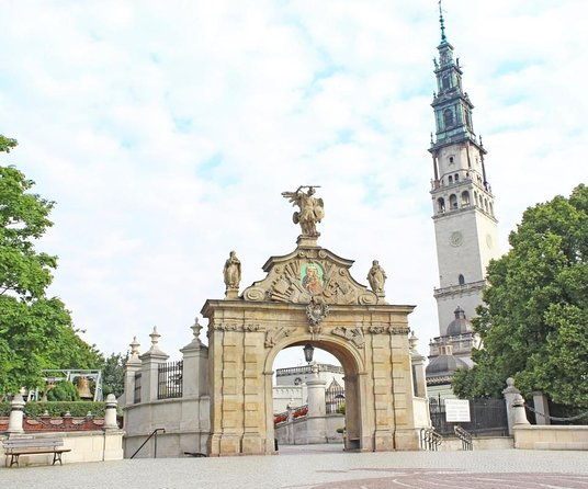 czestochowa-full-day-tour-from-warsaw-by-private-car