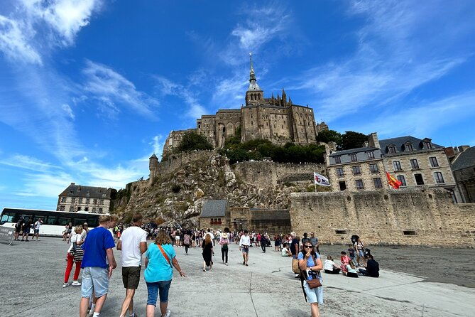 d-day-beach-mont-saint-michel-full-day-tour-from-paris