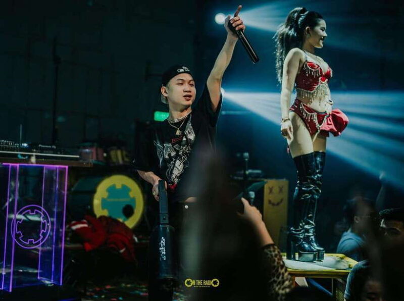 da-nang-acoustic-live-music-and-street-food-private-tour