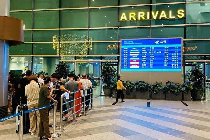 DA NANG AIRPORT to Da Nang Hotel by Private Transfer - Vehicle Options and Why They Matter