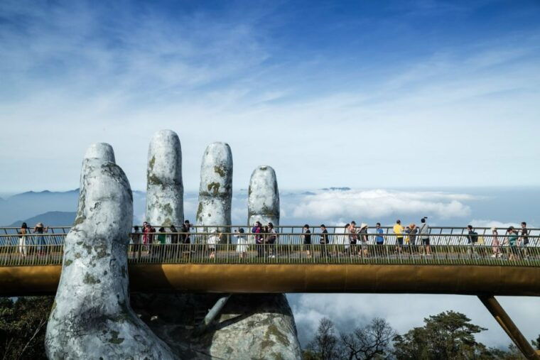 da-nang-ba-na-hills-and-golden-bridge-cable-car-ticket