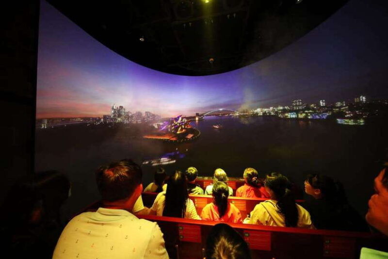 da-nang-ba-na-hills-with-golden-bridge-group-tour