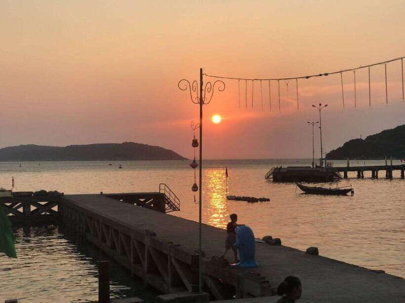 da-nang-cham-island-snorkeling-swimming-scenic-adventure