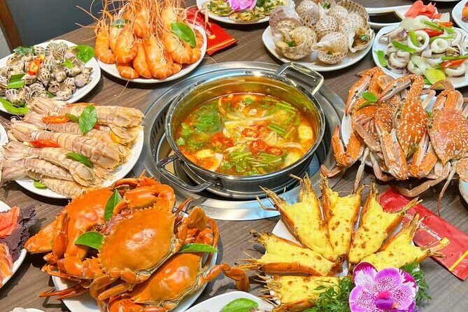 Da Nang City Sightseeing Private Tour With Seafood Buffet - Key Points