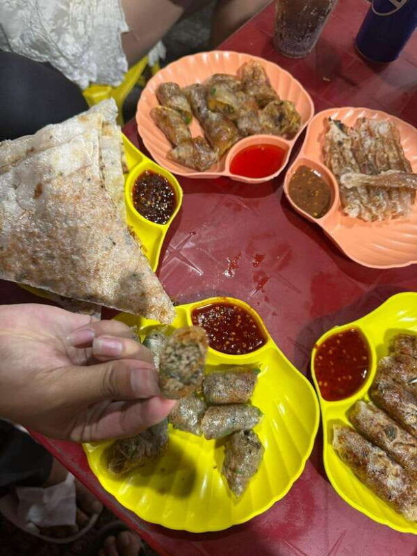 da-nang-city-street-food-private-tour-by-motorbike-car