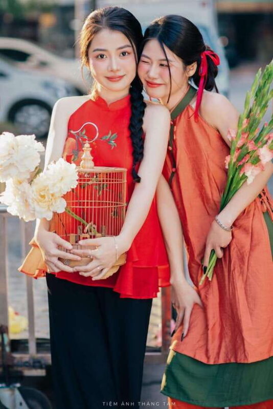 Da Nang City Styled Photoshoot Tour With Makeup Photographer - Key Points