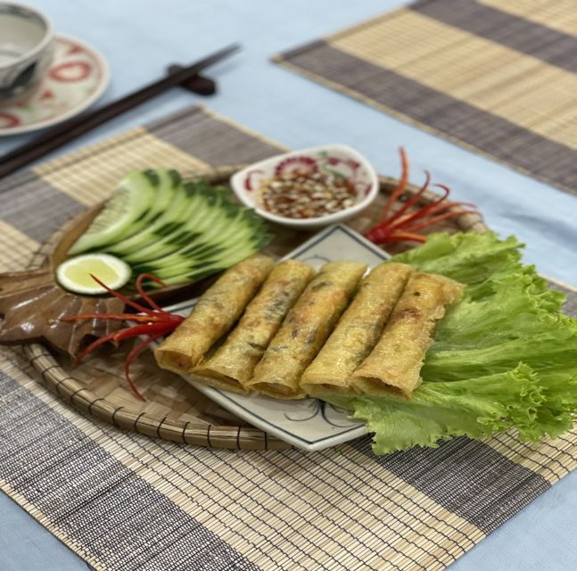 da-nang-cooking-class-and-tasting-pho-with-local-girl