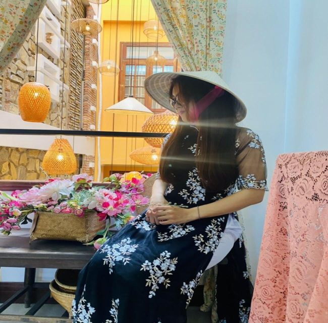da-nang-experience-traditional-ao-dai-rental