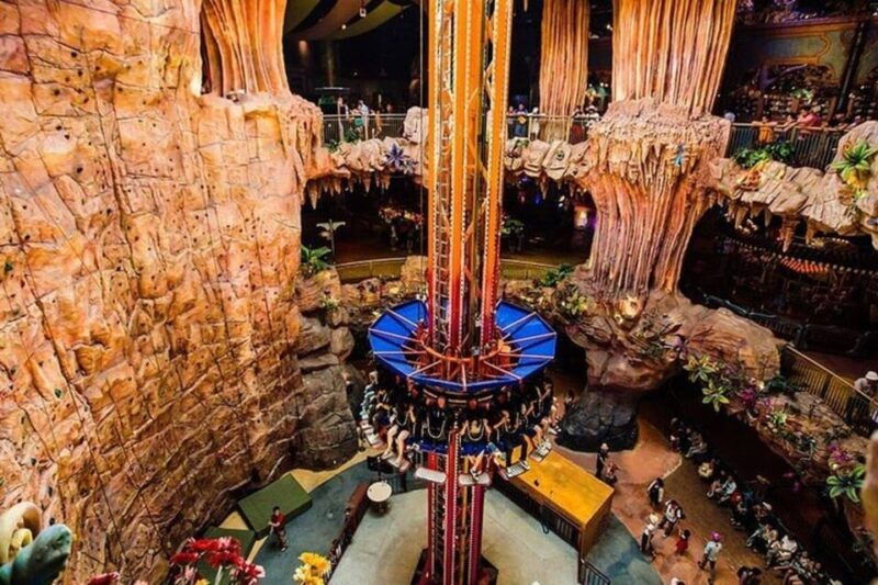 da-nang-golden-bridge-by-private-car-or-bus-pickup