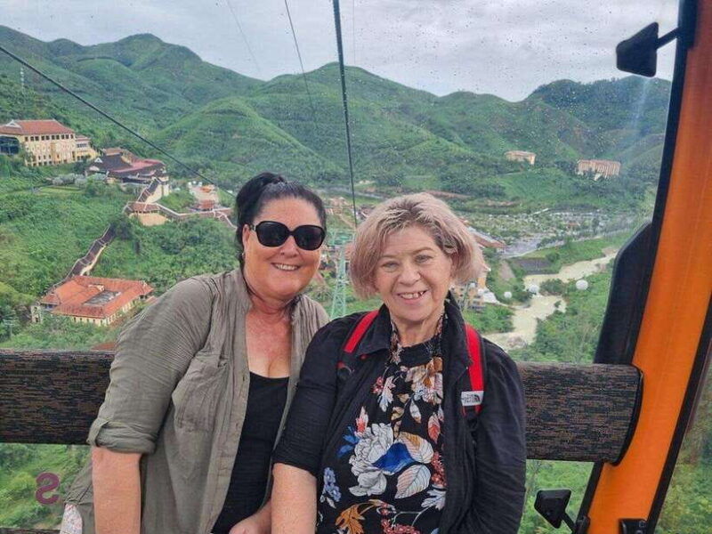 da-nang-golden-bridge-by-private-car-or-bus-pickup