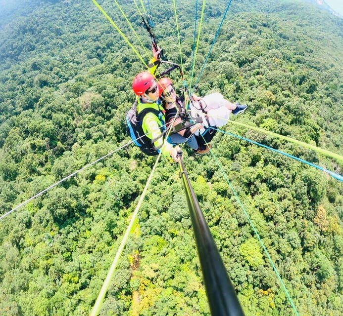 da-nang-highlights-paragliding-experience