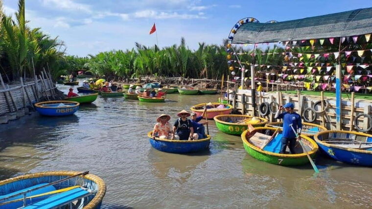 da-nang-hoi-an-coconut-boat-and-cooking-fun-in-hoi-an