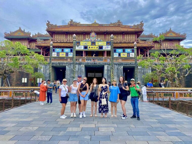 da-nang-hoi-an-hue-imperial-city-hai-van-pass-daily-tour
