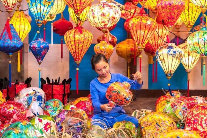 Da Nang/Hoi An: Lantern Making Workshop and Basket Boat Ride - The Bamboo Basket Boat Ride: Scenic and Interactive