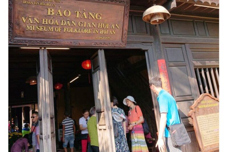 da-nang-hoi-an-market-old-town-private-tour-with-transfer