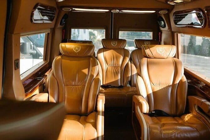 Da Nang - Hue: Daily Limousine Bus - Key Points