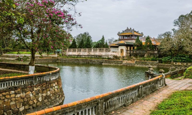 da-nang-hue-imperial-city-and-hai-van-pass-small-group-tour