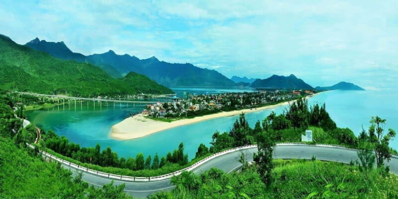 Da Nang: Hue Imperial Day Trip, Hai Van Pass Train, & Lunch - Practical Tips & Considerations