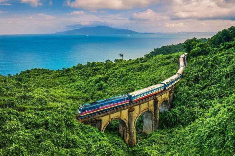 da-nang-hue-imperial-day-trip-hai-van-pass-train-lunch