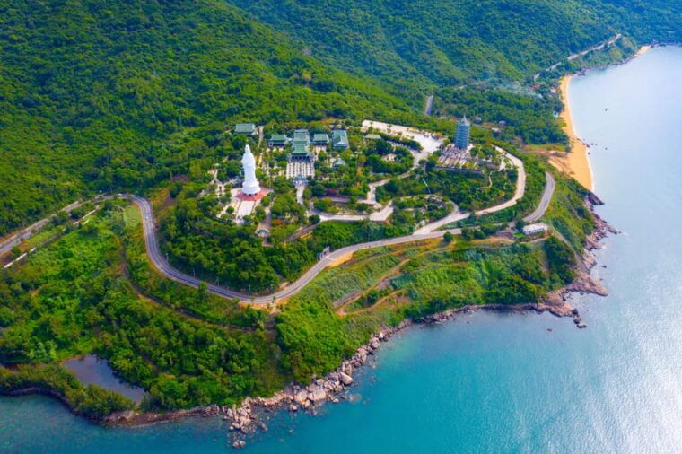 da-nang-linh-ung-pagoda-marble-mountain-and-hoi-an-tour-11