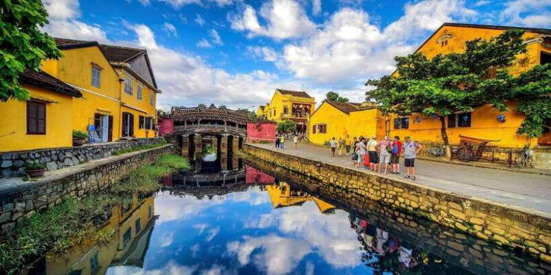 da-nang-linh-ung-pagoda-marble-mountain-and-hoi-an-tour-5