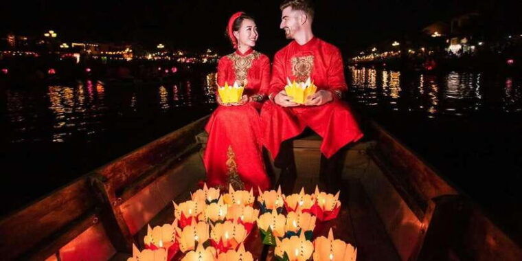 da-nang-linh-ung-pagoda-marble-mountain-and-hoi-an-tour-8