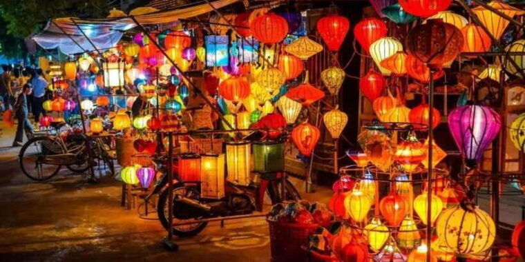 da-nang-linh-ung-pagoda-marble-mountain-and-hoi-an-tour-9