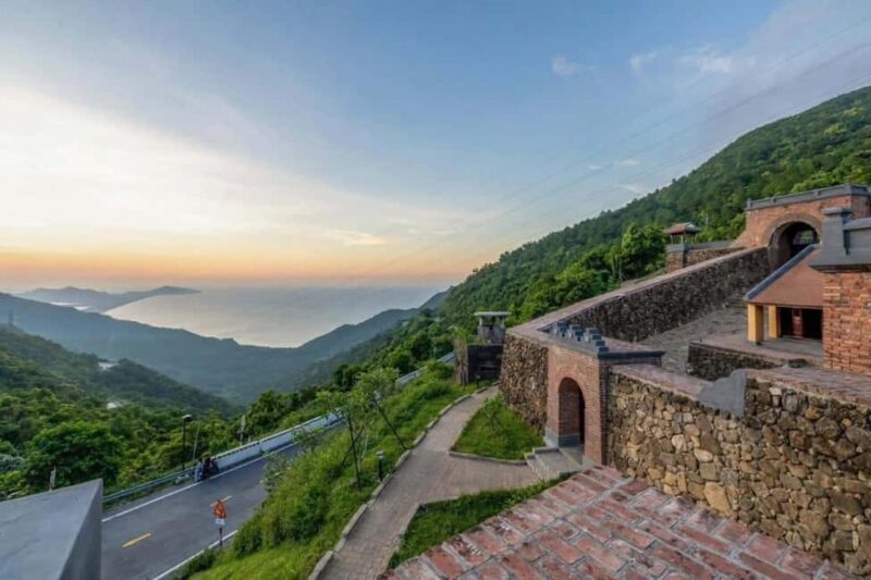 Da Nang: Local Sashimi, Hai Van Pass and Moutain Peak Coffee - Key Points